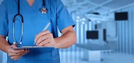 Doctor treating varicose veins in the legs